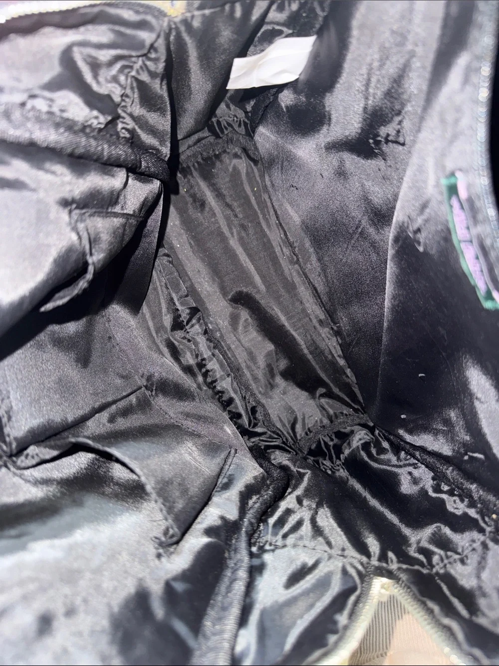 Sparkle back pack 🤍🖤🤍